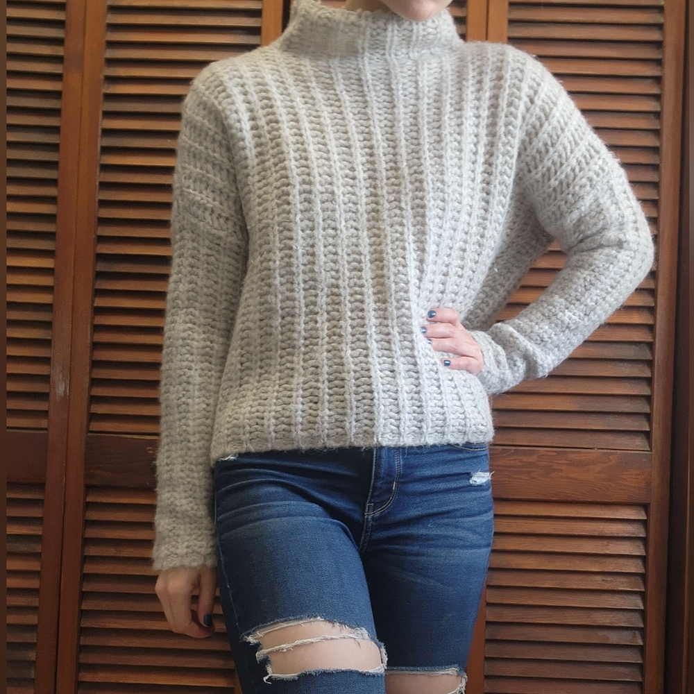 Oversize Soft Gray Knit Sweater